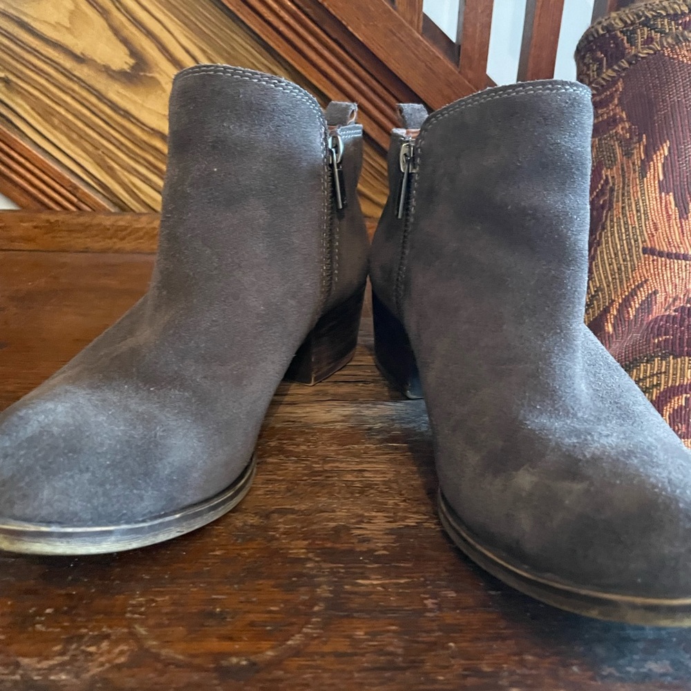 Suede ankle boot